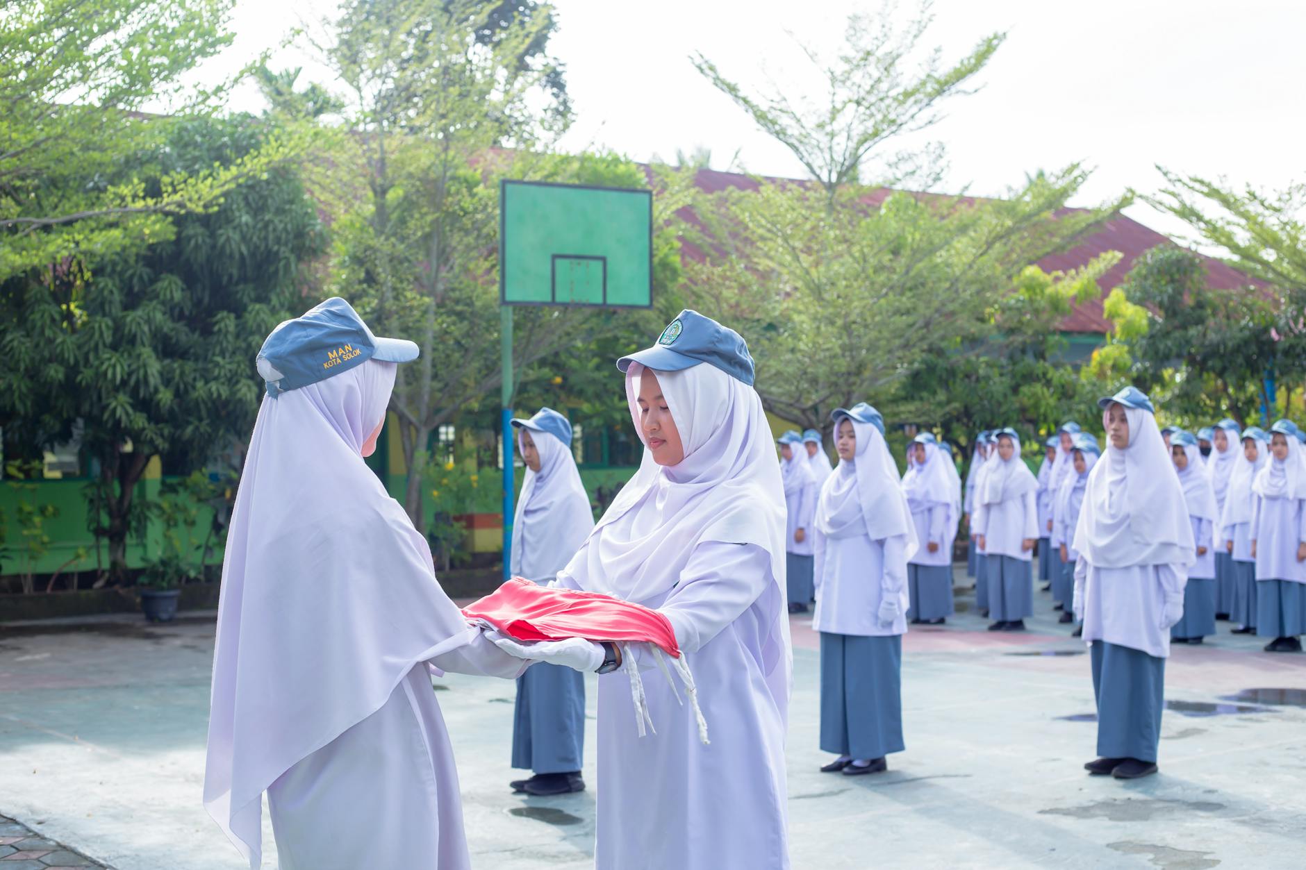 Gambar berita fakta lapangan terkini menampilkan kejadian aktual yang terjadi di lapangan saat ini